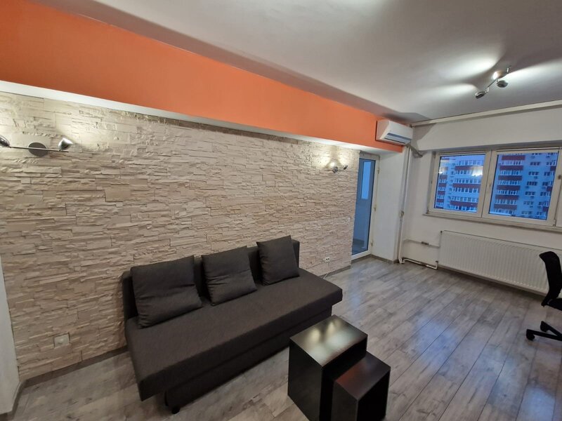 Piata 1 Mai, Clucerului,