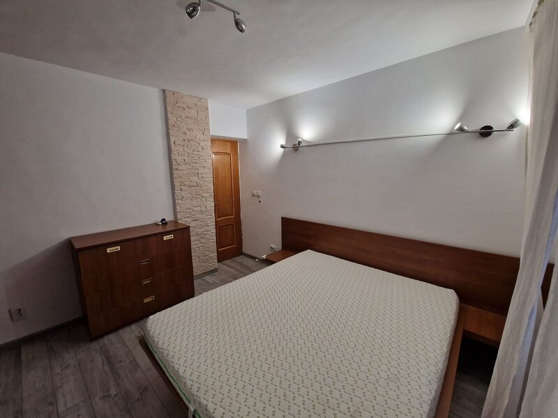 Piata 1 Mai, Clucerului,