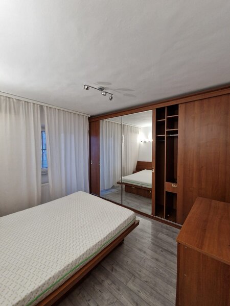 Piata 1 Mai, Clucerului,